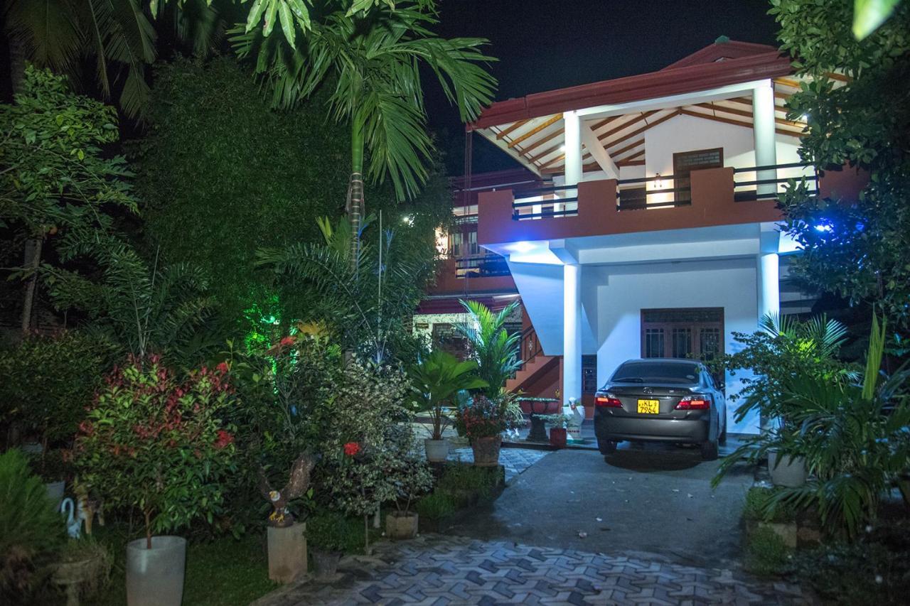 Sadee's Place Dambulla Buitenkant foto
